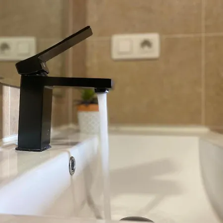 Piso Moderno Y Acogedor Apartamento